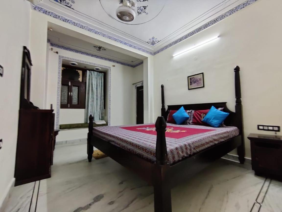 Whereabout Hostel Udaipur Kültér fotó