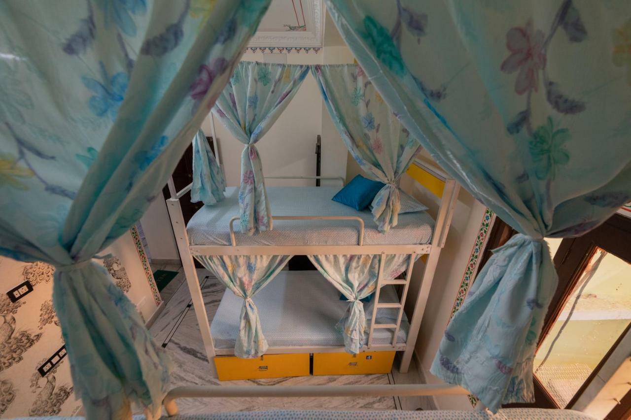 Whereabout Hostel Udaipur Kültér fotó